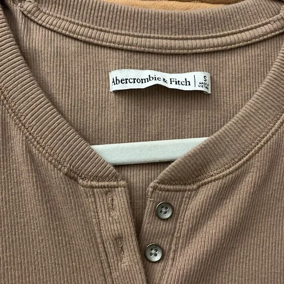 Abercrombie & Fitch Tan Bodysuit - Picture 2 of 3